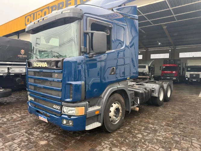 Scania 124 400 com bomba