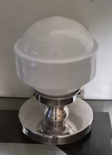 ART deco Luminária de mesa base madeira com alumínio polido com cúpula opalina belíssima 