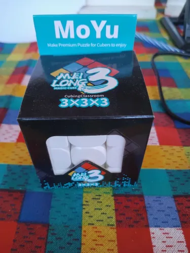 Cubo mágico 3x3  15reais 