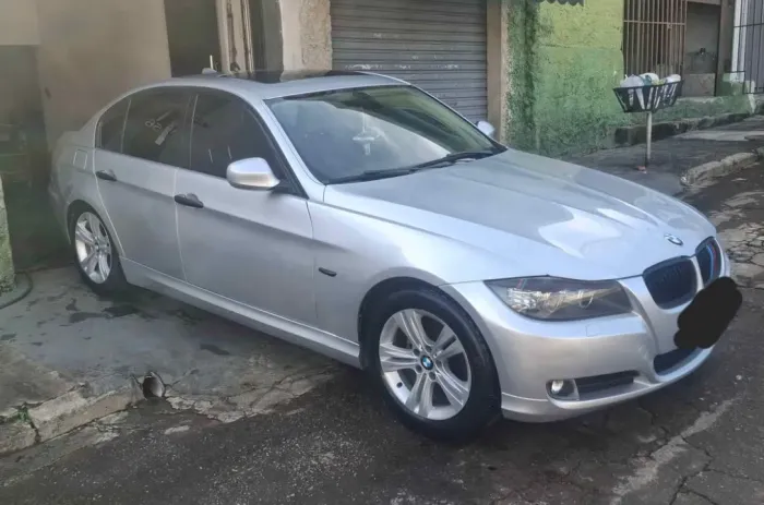 BMW 320I A 2010