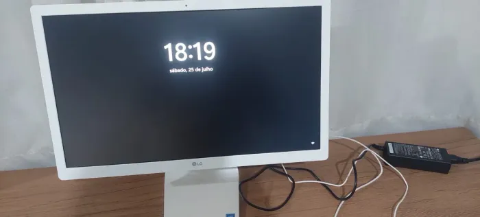 Computador All in One LG 22