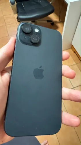 iPhone 15