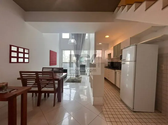 Apartamento Duplex com 2 dormitórios à venda, 69 m² por R$ 699.000,00 - Gonzaga - Santos/S