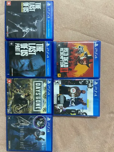 Lotes de Jogos ps4 bem conservados.