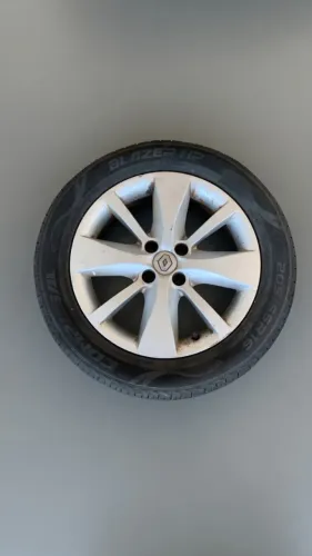 Roda Aro 16 + Pneu Sandero Stepway - Original Renault