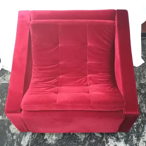 Poltrona confortável marca Bianchi. Não foi usada.