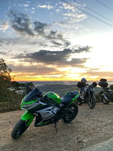 Kawasaki ninja 300 edição limitada aniversário 30 anos