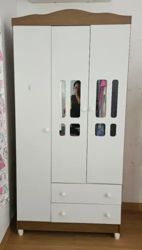 Guarda-roupa infantil