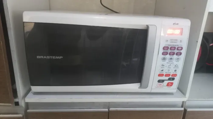 Microondas Brastemp 32 litros 300 reais