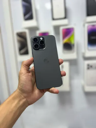 iPhone 15 Pro Max - 256GB preto