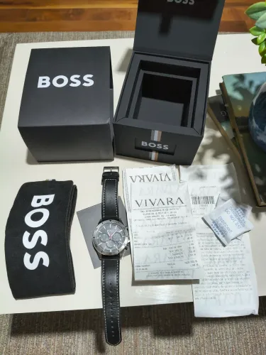 Relógio BOSS Hero Sport Lux Chronograph - Couro e Aço (Ref. HB.375.1.14.3370 / 1513755)