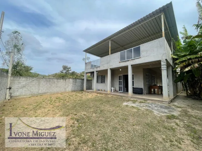 Casa 02 Pavimentos em Morro Azul do Tinguá - Engenheiro Paulo de Frontin, RJ