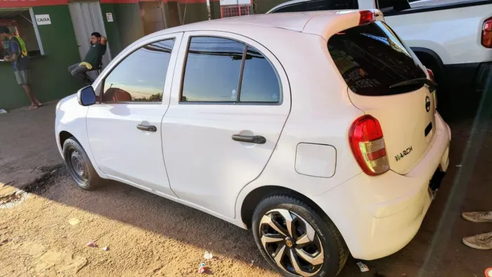 Nissan March S 1.0 16V Flex Fuel 5P 2013
