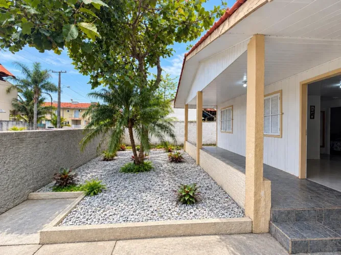 Casa a venda em Balneário Shangri-lá - Pontal do Paraná, PR