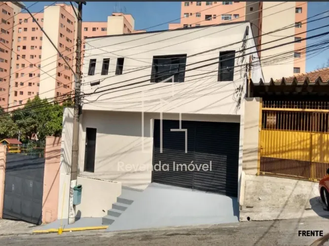 Venda de Galpão em São Paulo-SP, Vila Moraes: 700m², 5 Banheiros, 2 Vagas de Garagem!