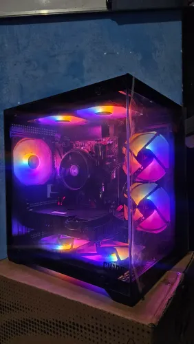 PC GAMER - RYZEN 5 5500 + RX 590