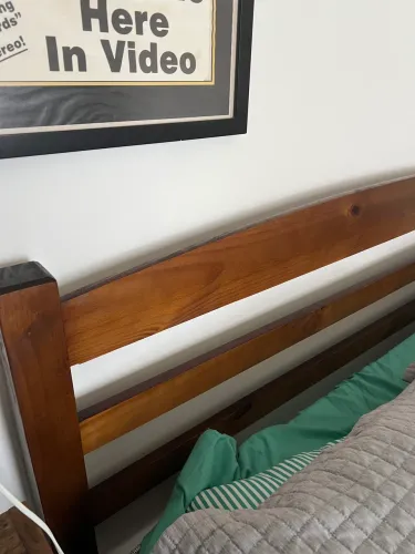Cama casal e colchão 1,38 x 1,88m - praticamente novos