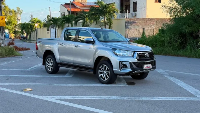 Toyota Hilux CD SR 4X4 2.8 TDI Diesel Aut. 2020