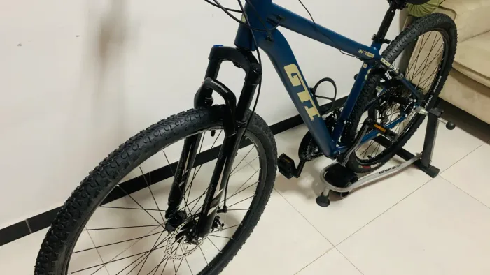 Bike Aro 29 | Quadro 17? | 21 Marchas | Câmbio Caloi - Excelente Estado!
