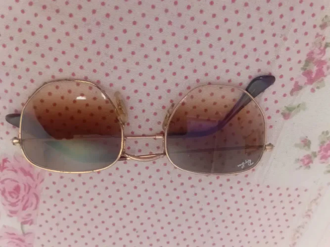 17 oculos importados por 13 mil