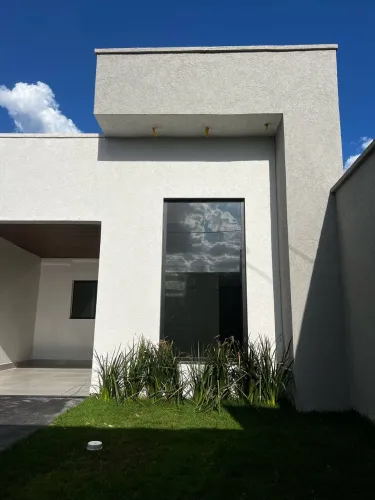 Casa de 3 quartos sendo 1 Suíte - Toda no Porcelanato - Setor Himalaia