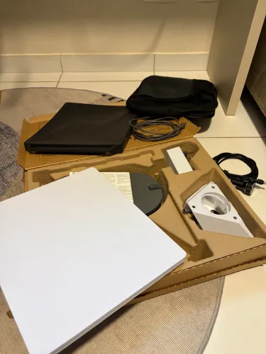 Antena Starlink Mini com acessórios
