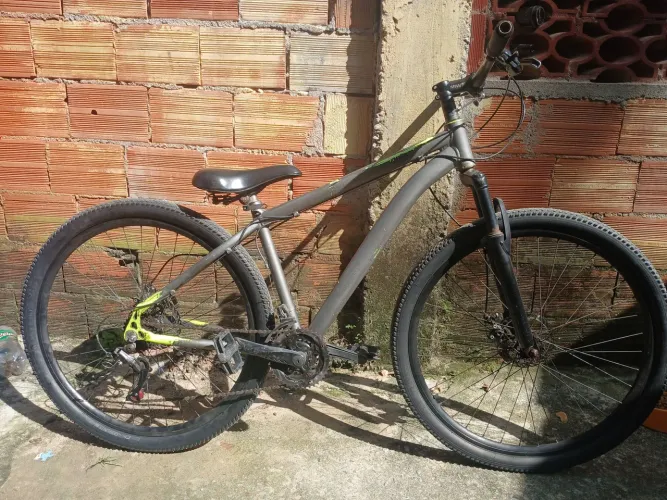 Bicicleta aro 29 e o quadro 21, da COLLI