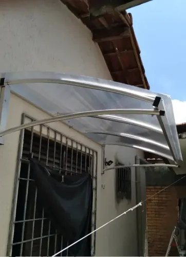 Toldo de policarbonato 2x1 novo 590 reais