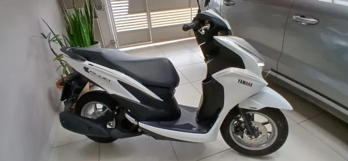 YAMAHA FLUO 125 HYBRID CONNECTED ABS 2026