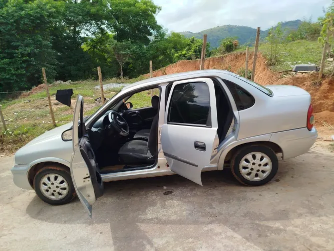 Chevrolet Corsa SED Class.life 1.0/1.0 Flexpower (álcool) 2008