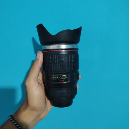 Garrafa formato de lente de câmera