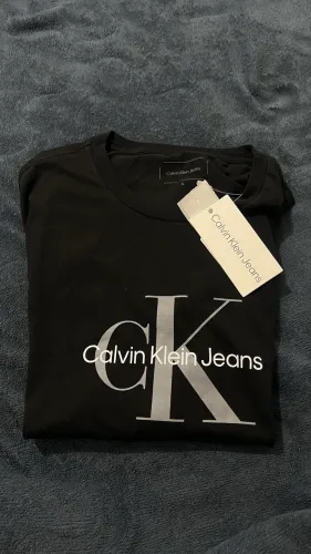 camisa CALVIN KLEIN, nunca usada