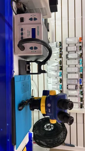 Microscópio trinocular, estação de retrabalho