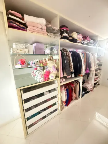Lindo Closet Planejado Grande em MDF Branco - Excelente Estado!