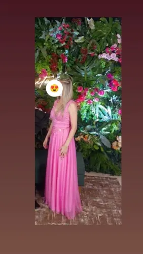 VESTIDO LONGO, COM BOJO, CAPA ATRÁS, TAMANHO M