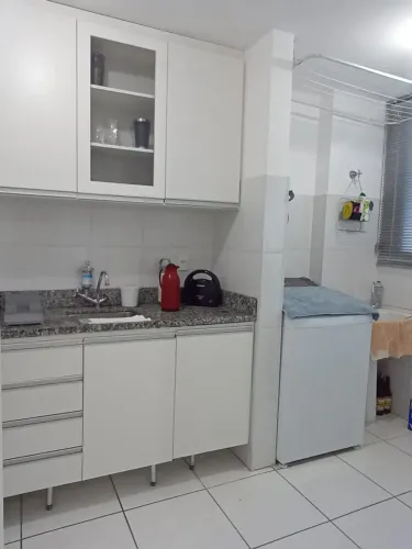 Apartamento Semi Mobiliado com 2 Quartos, Elevador no bairro Caiçaras - Belo Horizonte - M