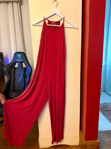 Macacão vermelho