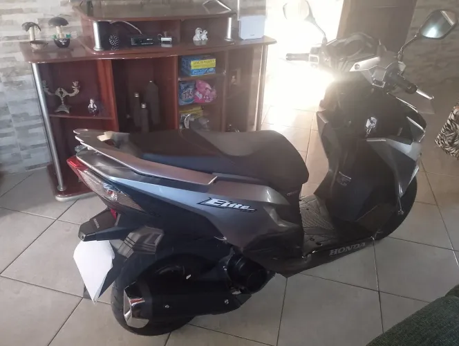 Honda Helite ano 2024
