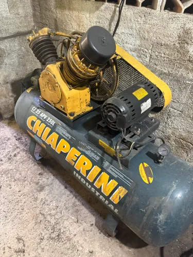Compressor de ar comprimido