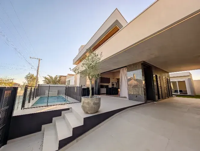 Casa 3 suítes frente para o mar APENAS 200m da areia da praia Zona Sul Balneário Rincão