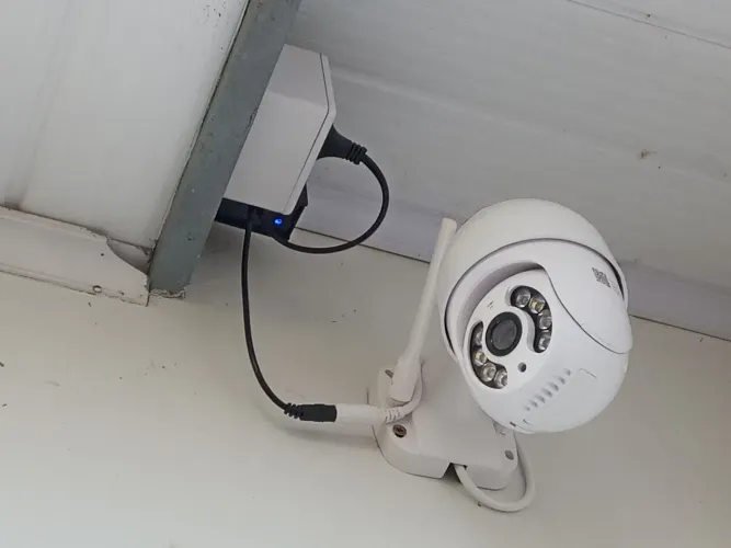 Camera segurança Wi-Fi robô