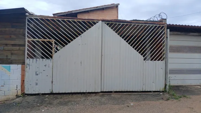 Portão com entrada social