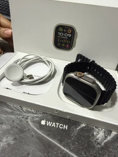Apple Watch Ultra 2 GPS + Cellular - Caixa de titânio e cerâmica - 49 mm