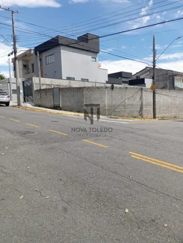 Terreno de Esquina - Villa Branca - Jacareí