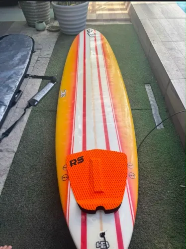 Prancha de Surf 7?6? Nova + Quilhas FCS + Leash + Capa Wet Dreams