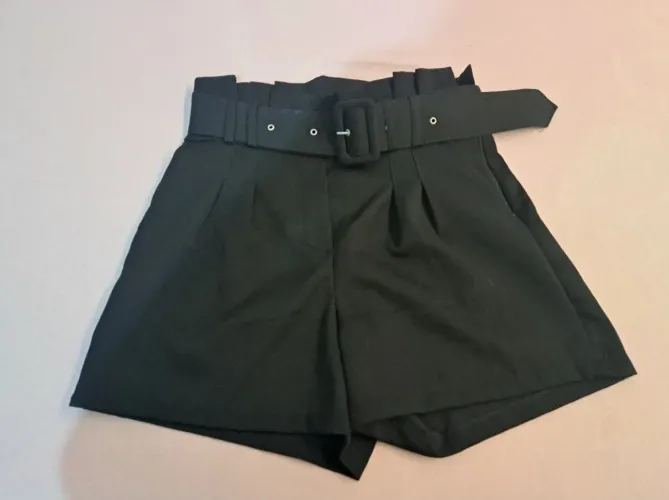 Shorts preto
