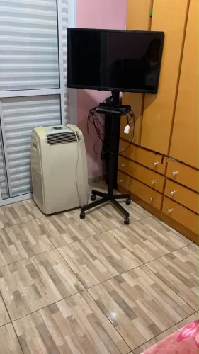 Tv com suporte