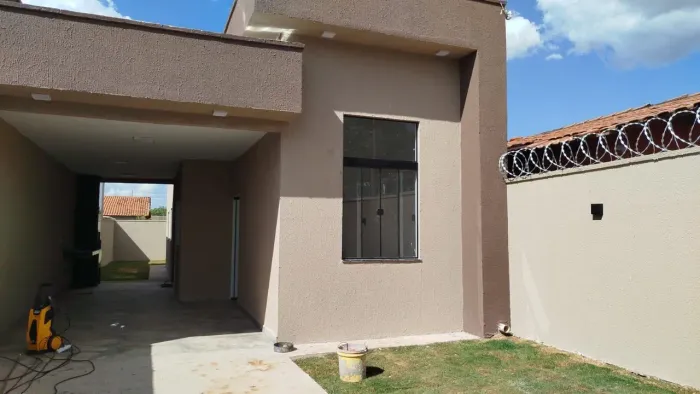 Vendo casa médio padrão