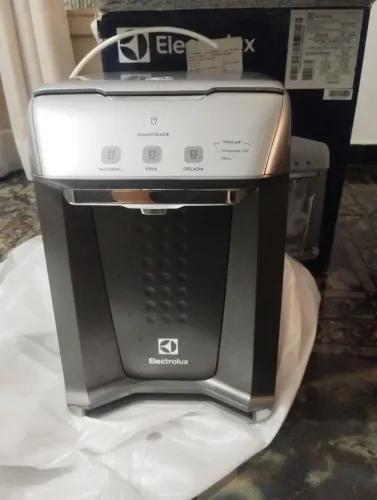 Purificador Eletrolux semi novo