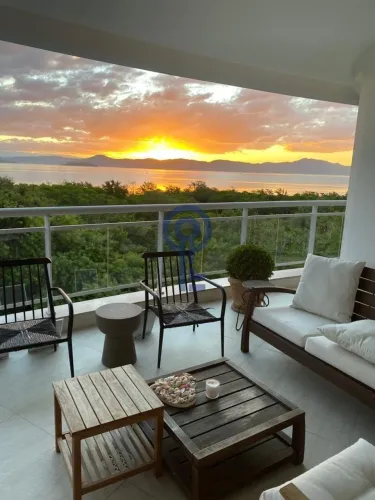Apartamento 3 suítes Cachoeira Bom Jesus